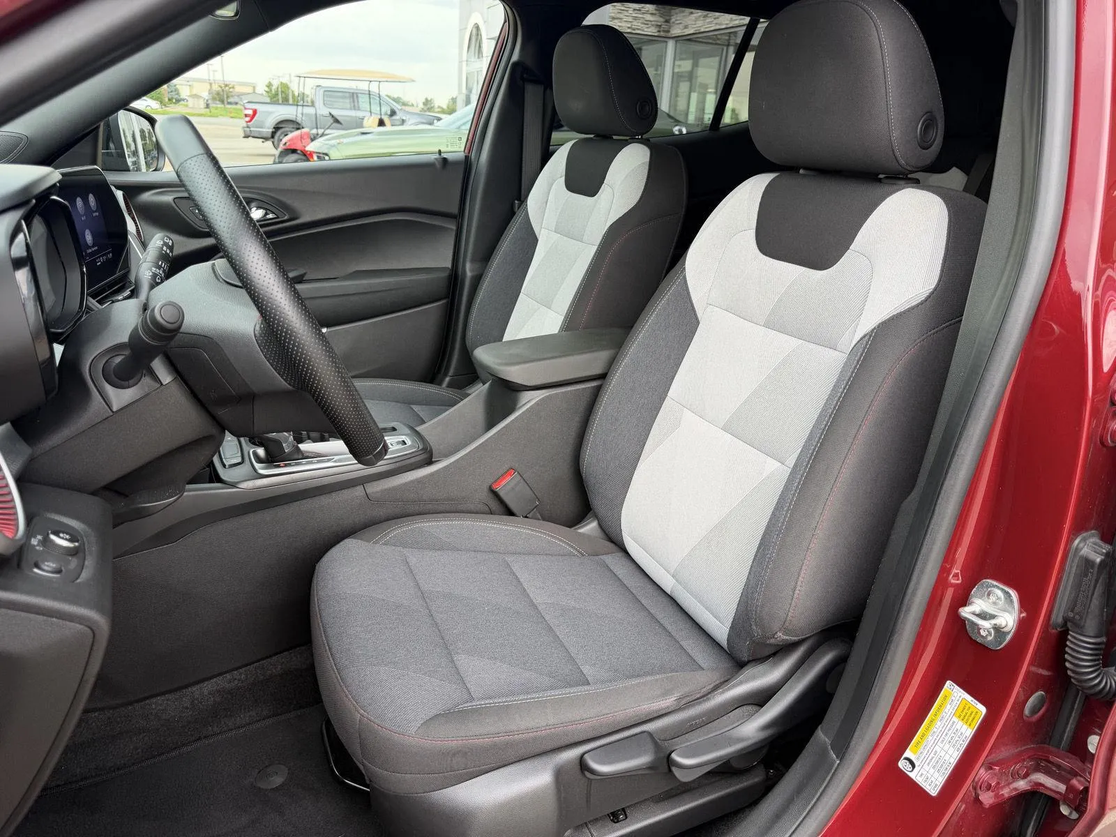 2024 Chevrolet Trax 1RS photo 12