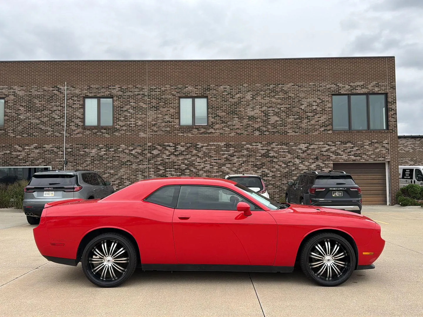 Dodge Challenger photo 6