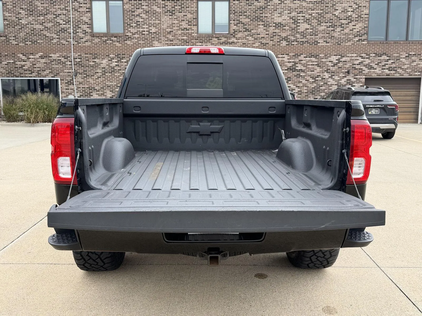 2018 Chevrolet Silverado 1500 LTZ photo 6