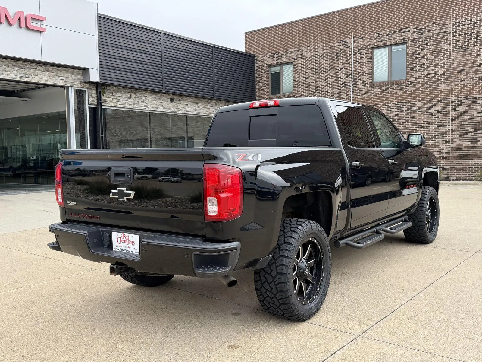 2018 Chevrolet Silverado 1500 LTZ photo 8