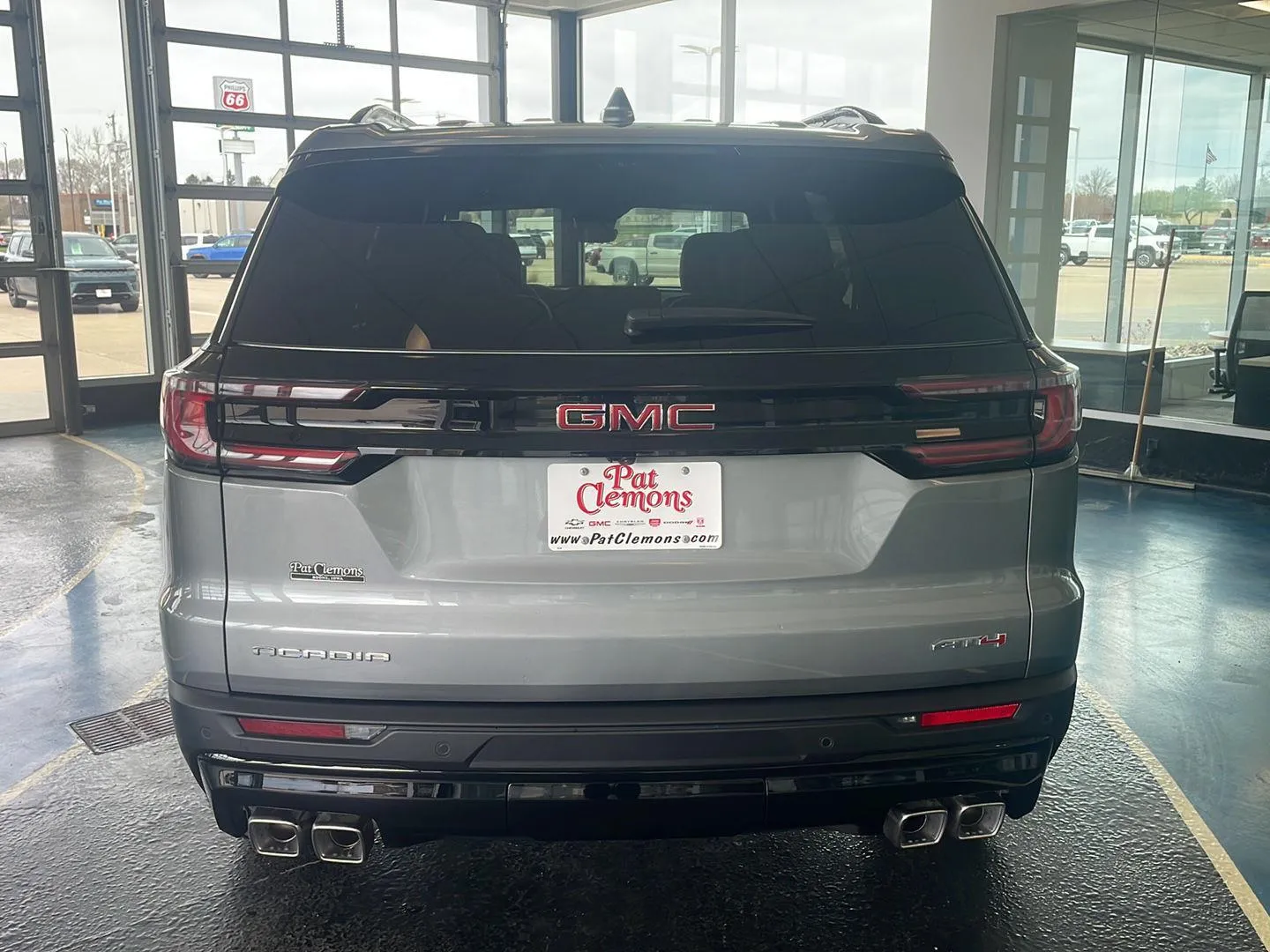 2026 GMC Acadia AWD AT4 photo 5