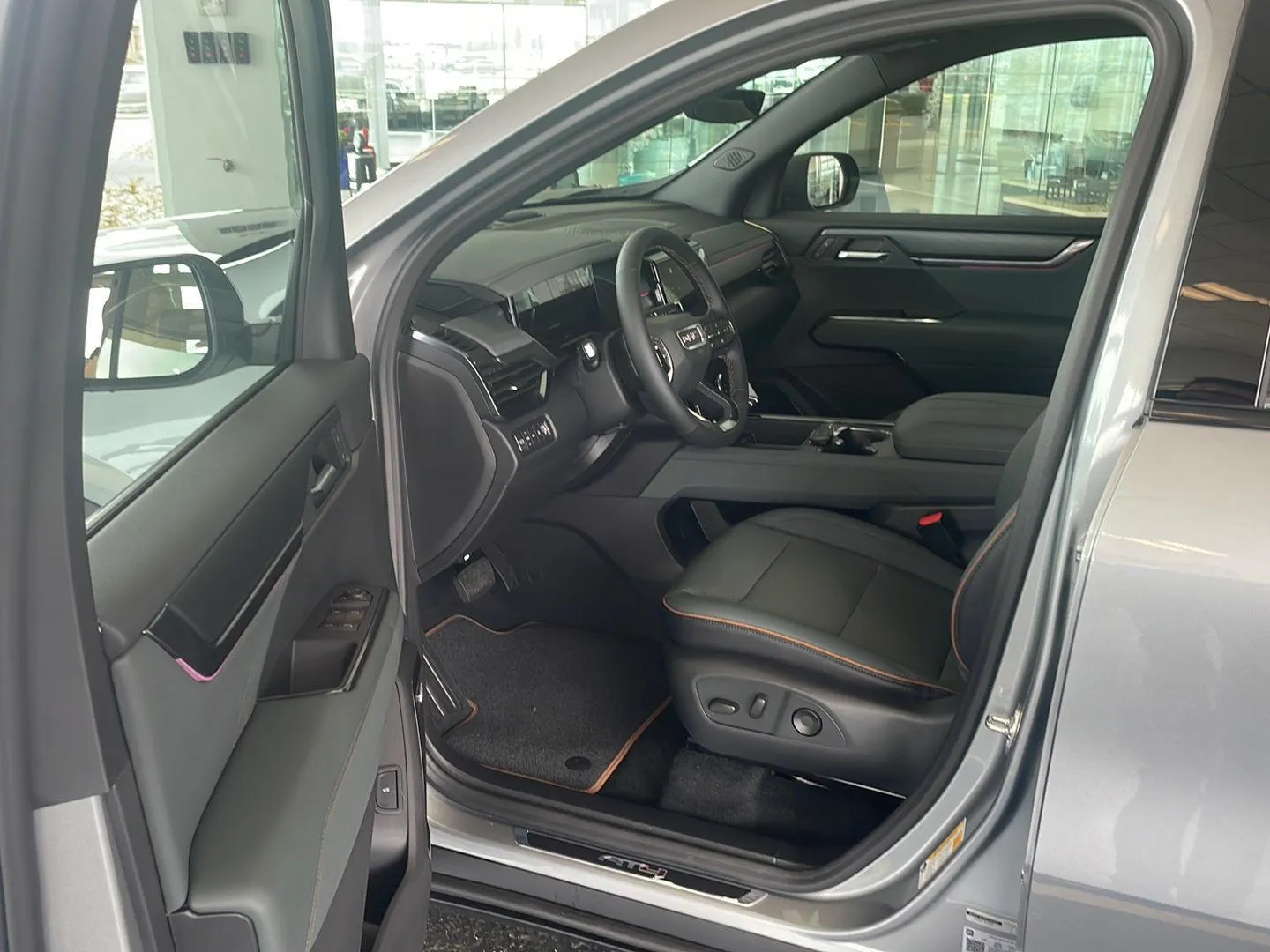 2026 GMC Acadia AWD AT4 photo 12
