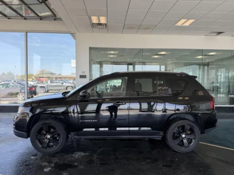 Photos of 2015 Jeep Compass Sport for sale in Boone, IA at Pat Clemons Inc.