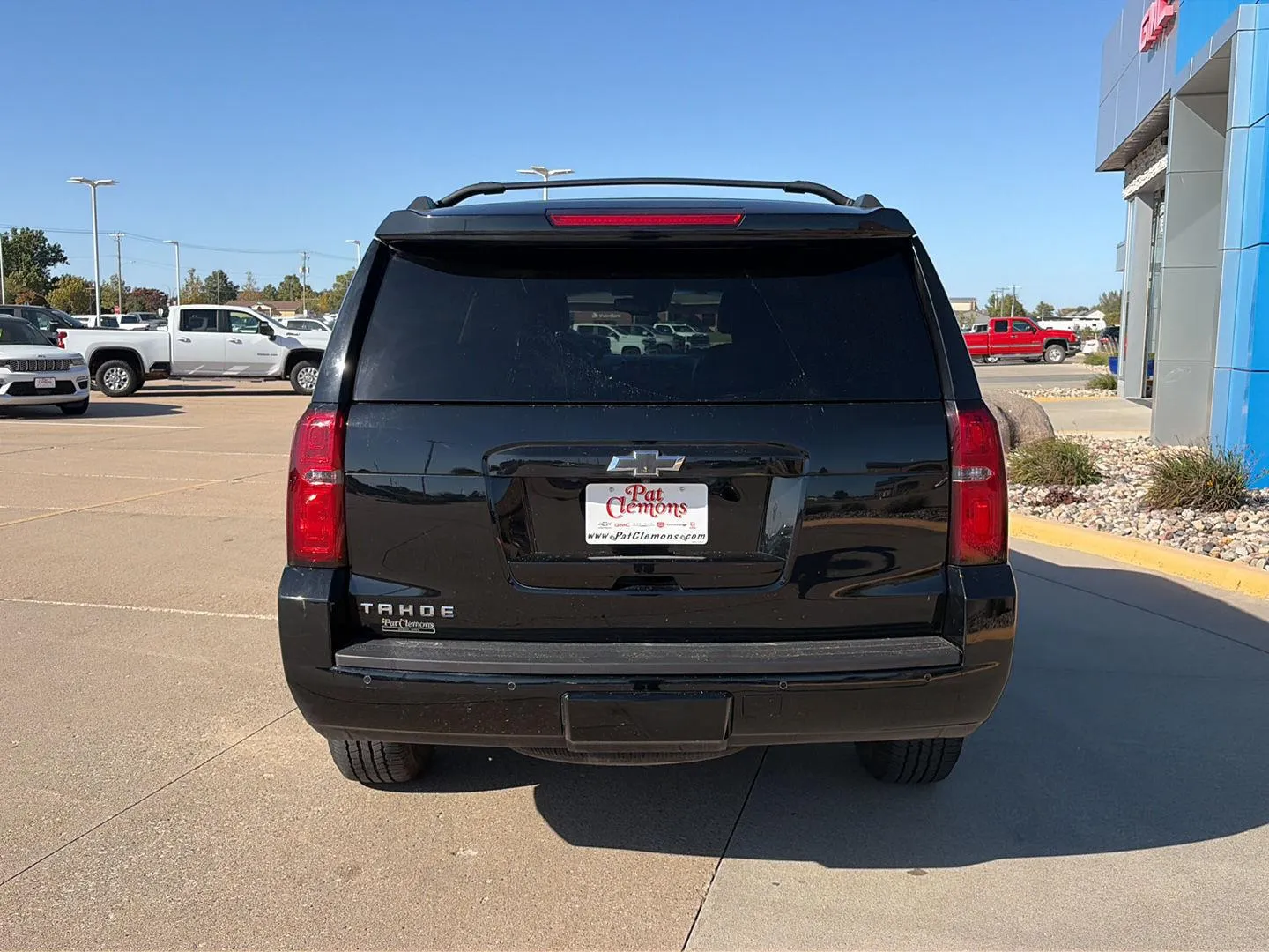 Chevrolet Tahoe photo 4