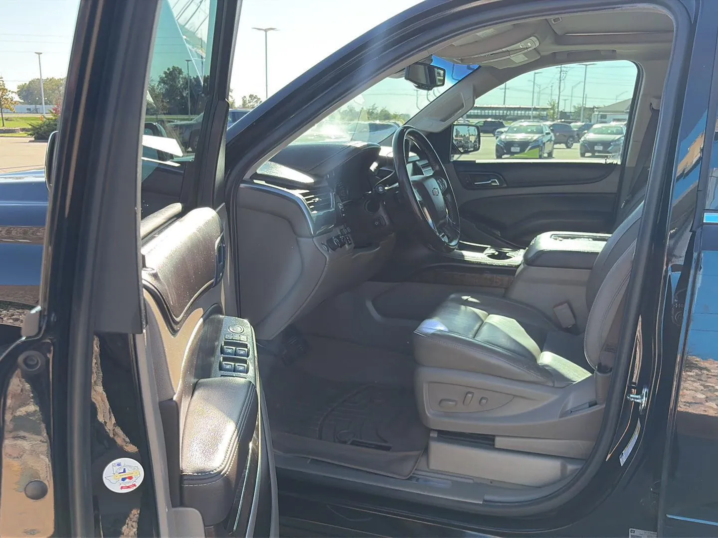 Chevrolet Tahoe photo 9