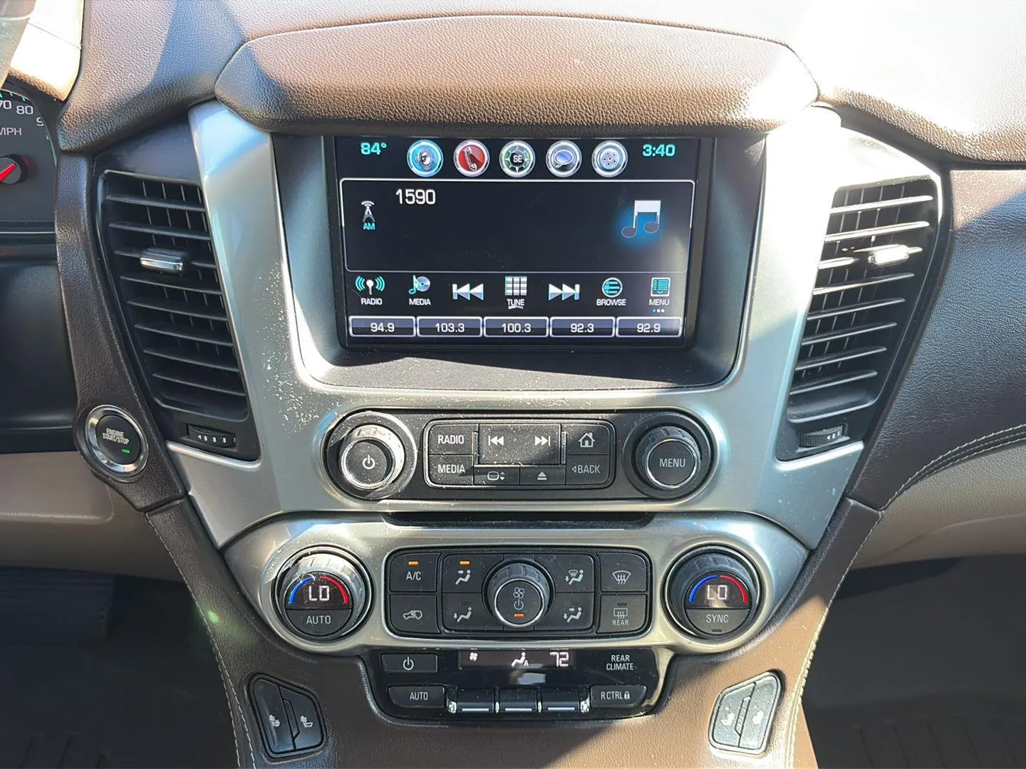 Chevrolet Tahoe photo 13