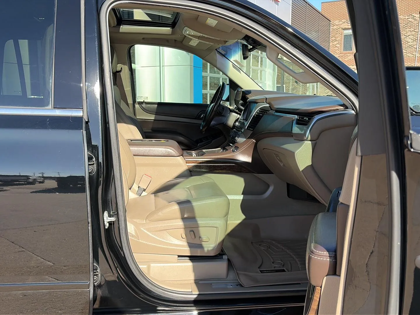 Chevrolet Tahoe photo 24