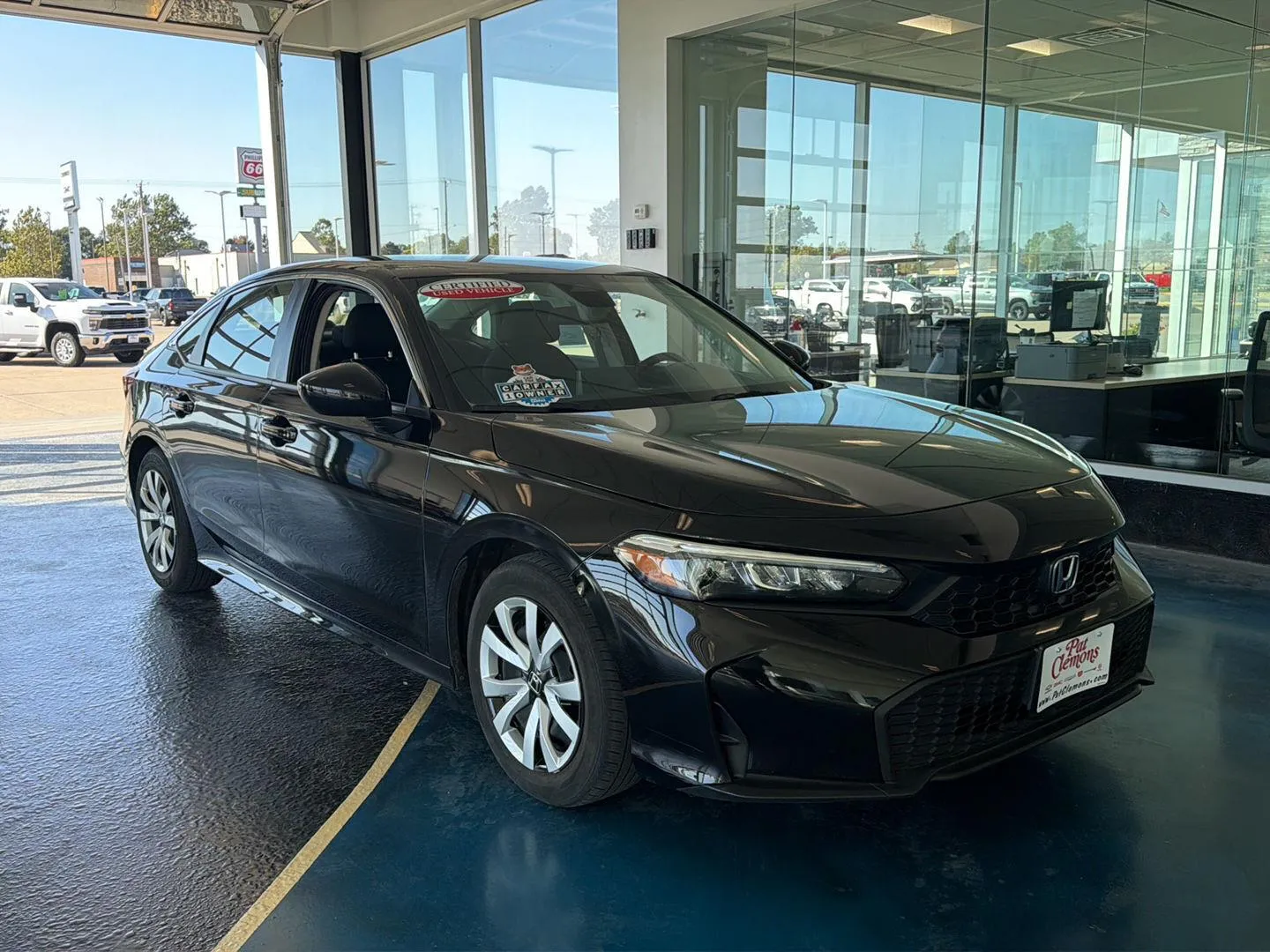 2025 Honda Civic Sedan LX photo 8