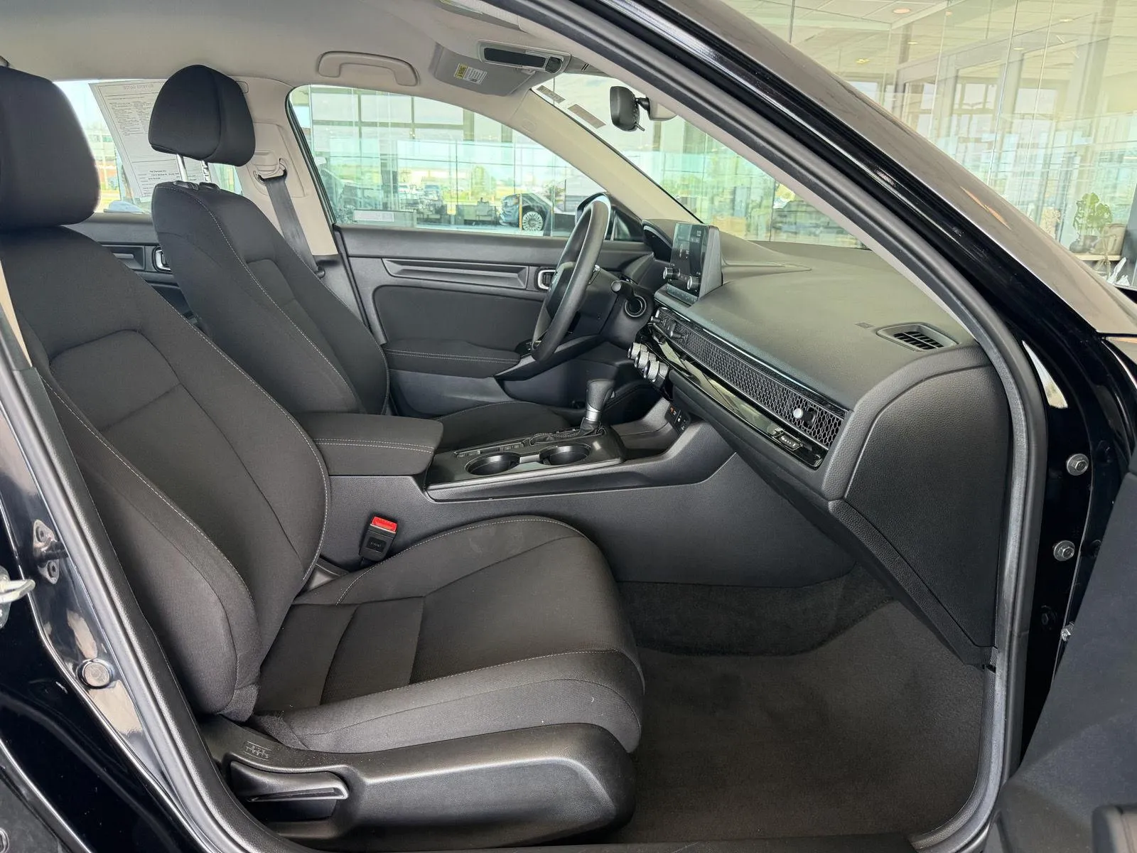 2025 Honda Civic Sedan LX photo 10