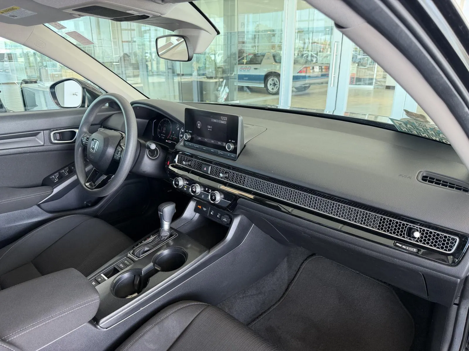 2025 Honda Civic Sedan LX photo 15