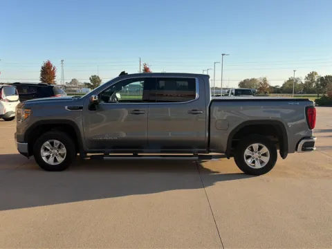 Photos of 2021 GMC Sierra 1500 SLE for sale in Boone, IA at Pat Clemons Inc.