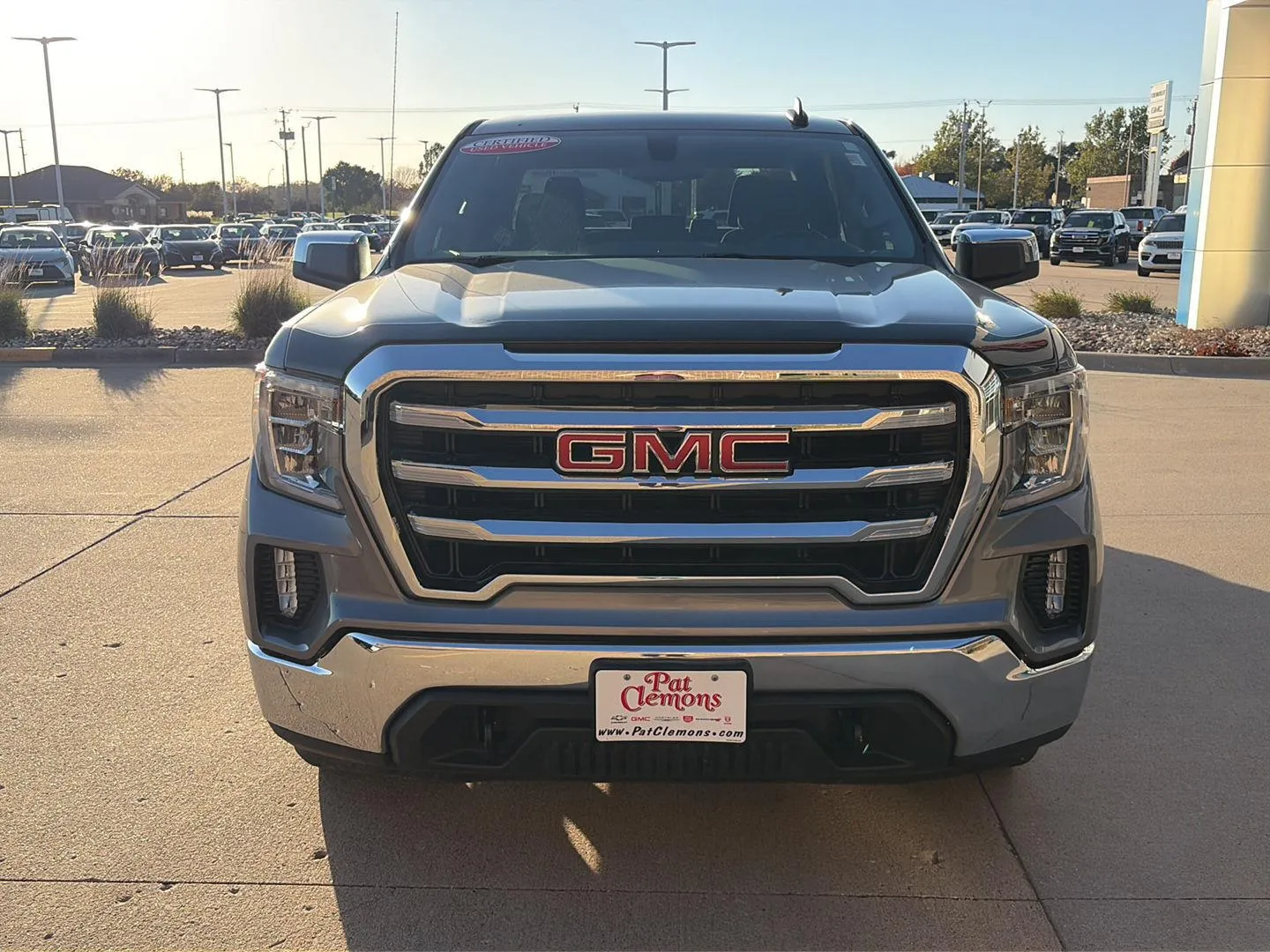 2021 GMC Sierra 1500 SLE photo 8