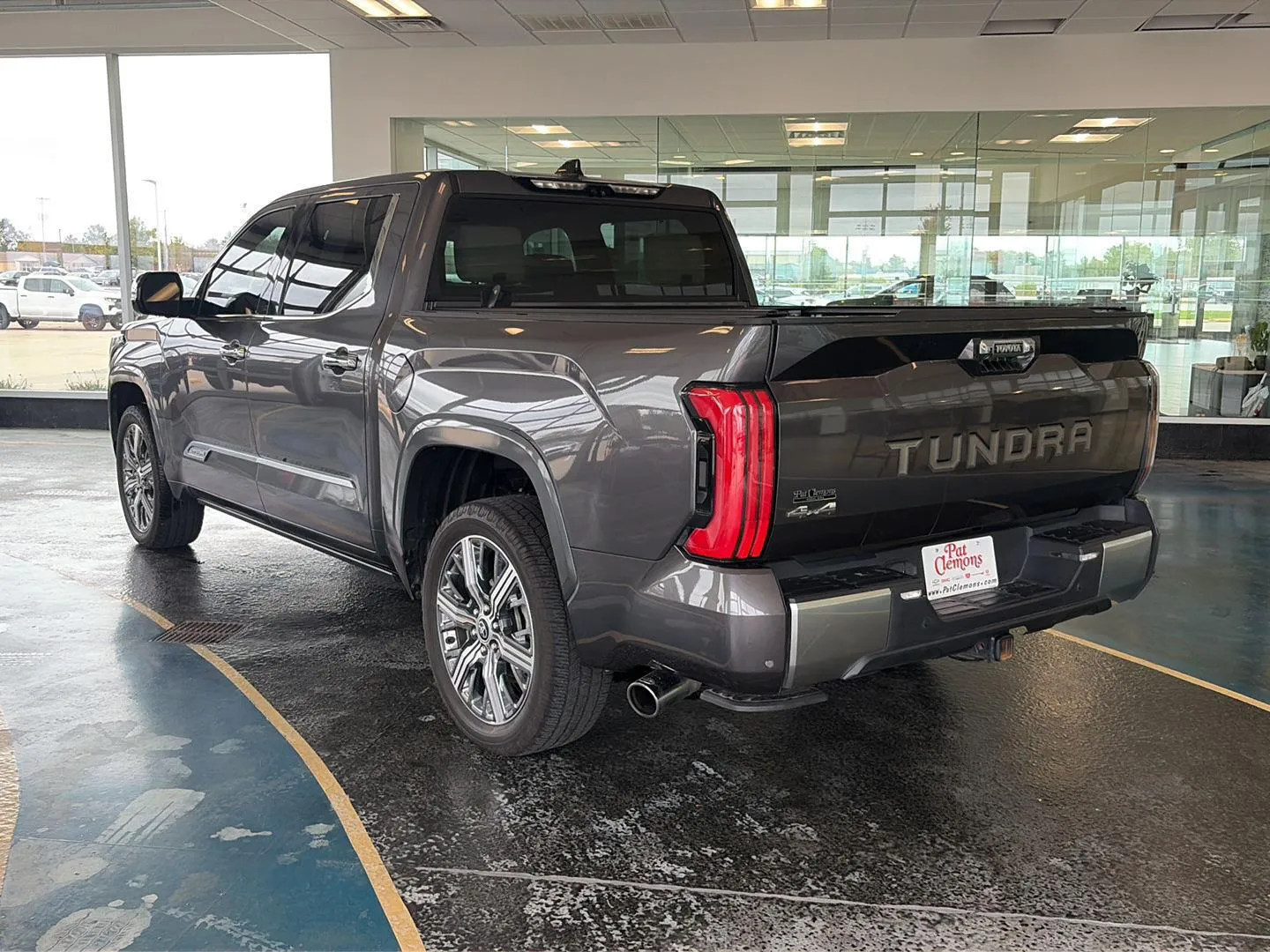 2022 Toyota Tundra Capstone HV photo 3