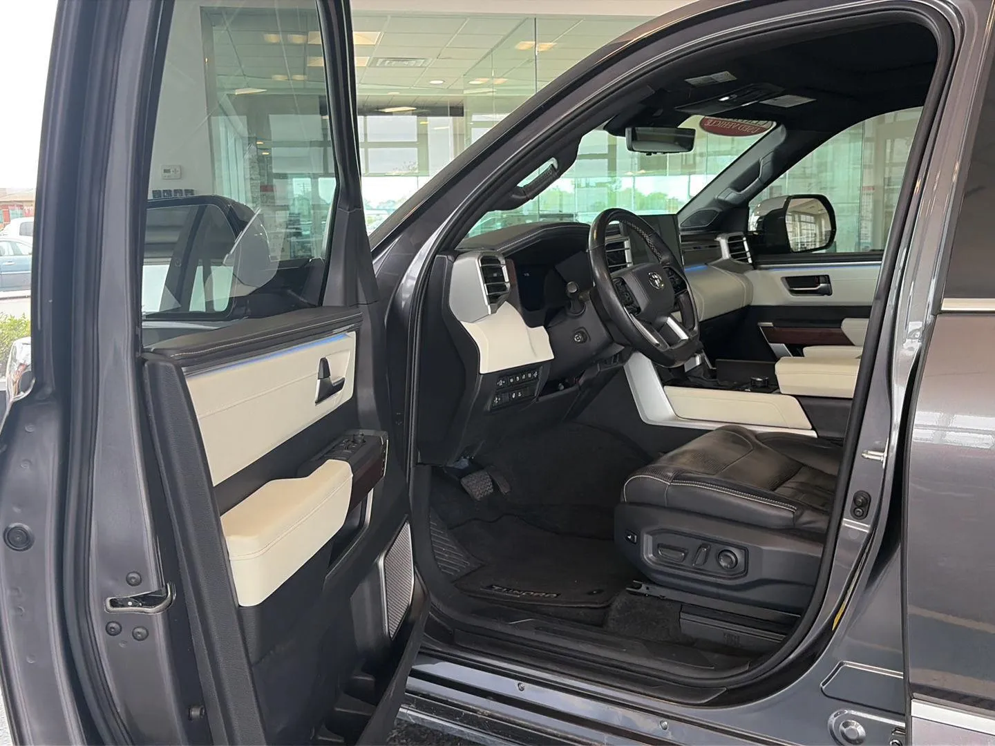 2022 Toyota Tundra Capstone HV photo 9