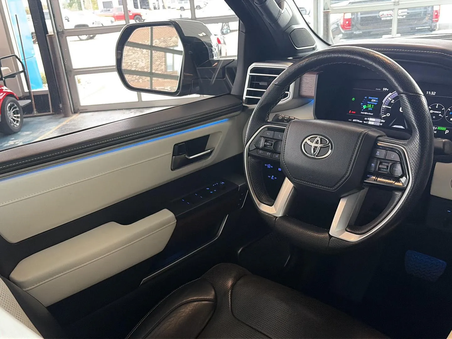 2022 Toyota Tundra Capstone HV photo 14
