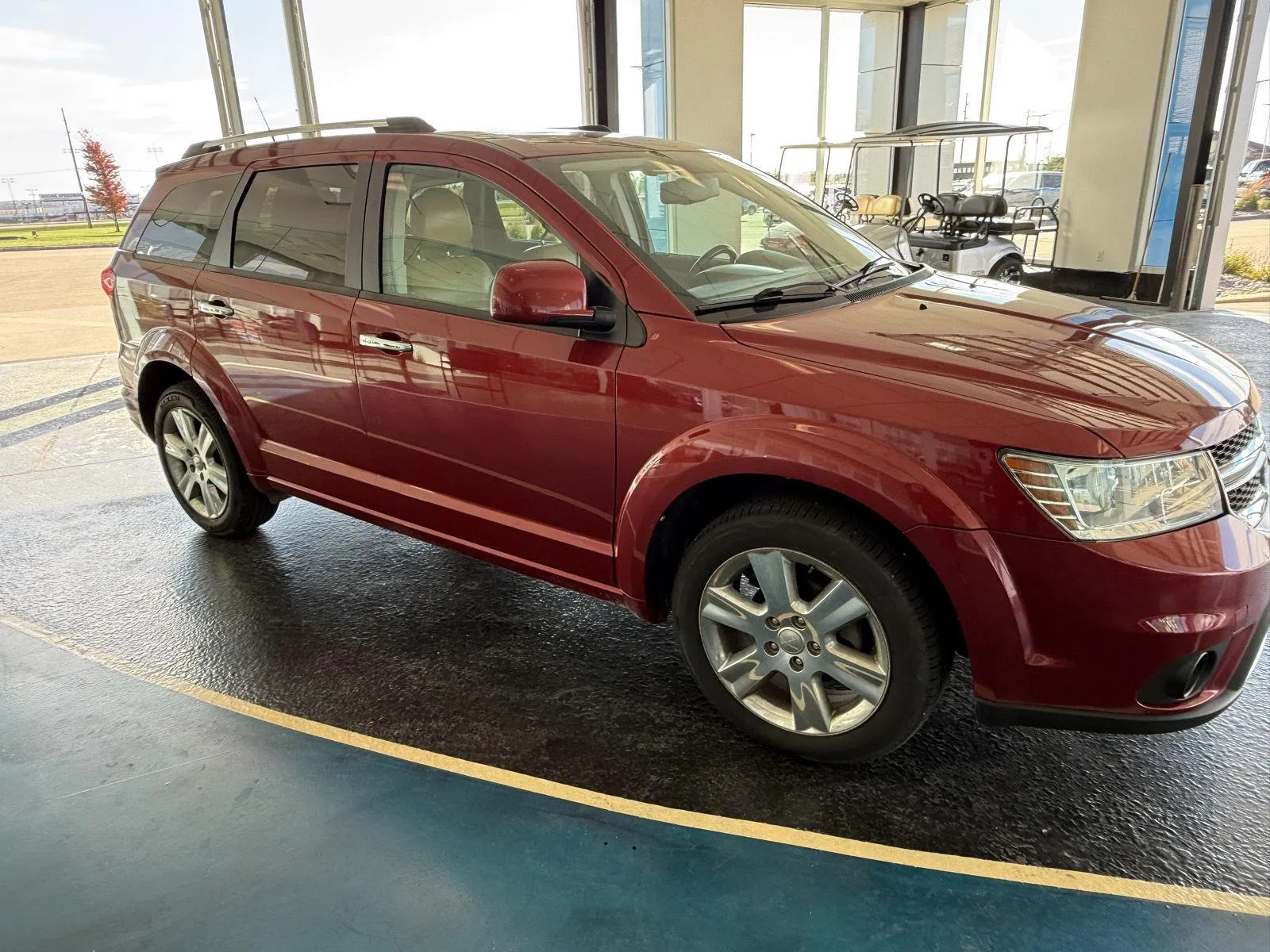 2011 Dodge Journey LUX photo 7