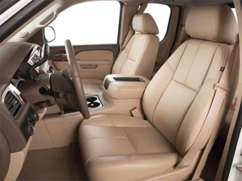 More photos of 2013 Chevrolet Silverado 1500 LT at Pat Clemons Inc., IA