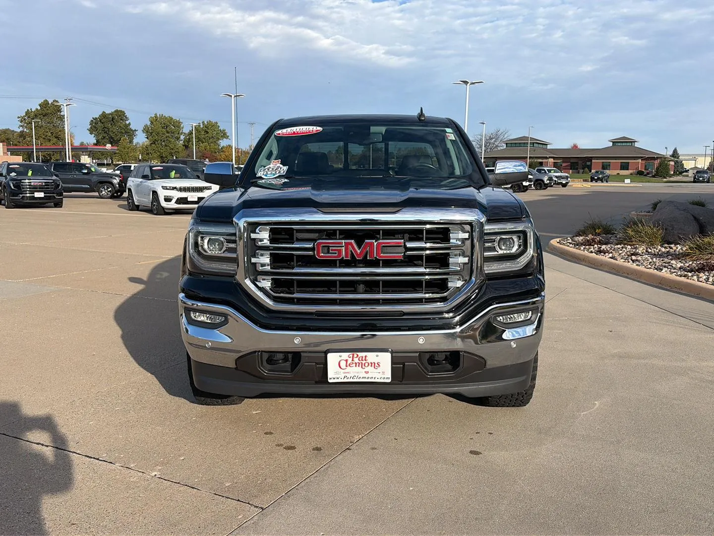 2018 GMC Sierra 1500 SLT photo 8