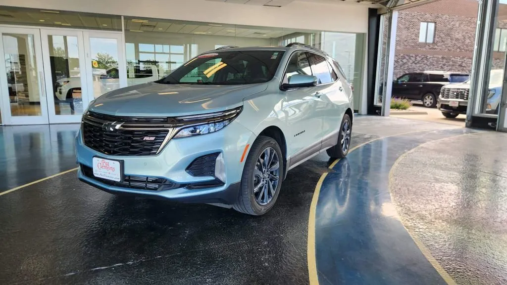 Blue 2022 Chevrolet Equinox RS for sale in Boone, IA