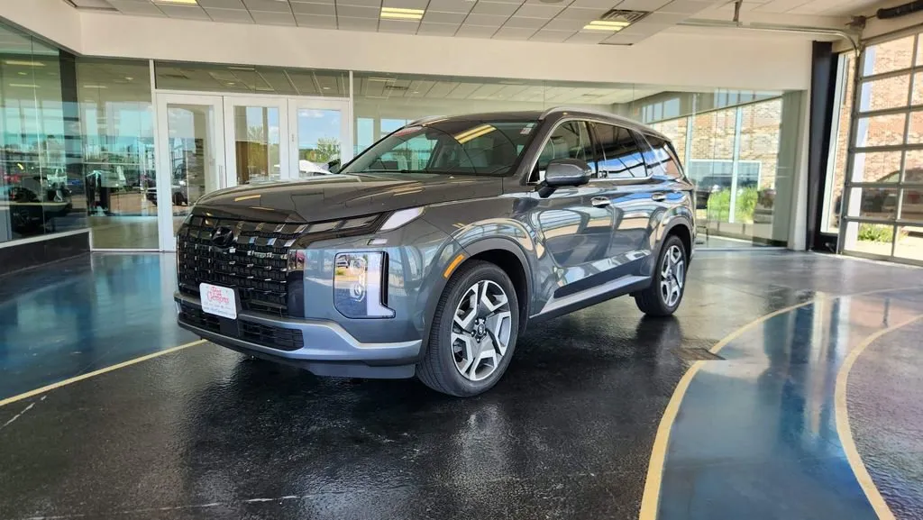 Gray 2024 Hyundai Palisade SEL for sale in Boone, IA