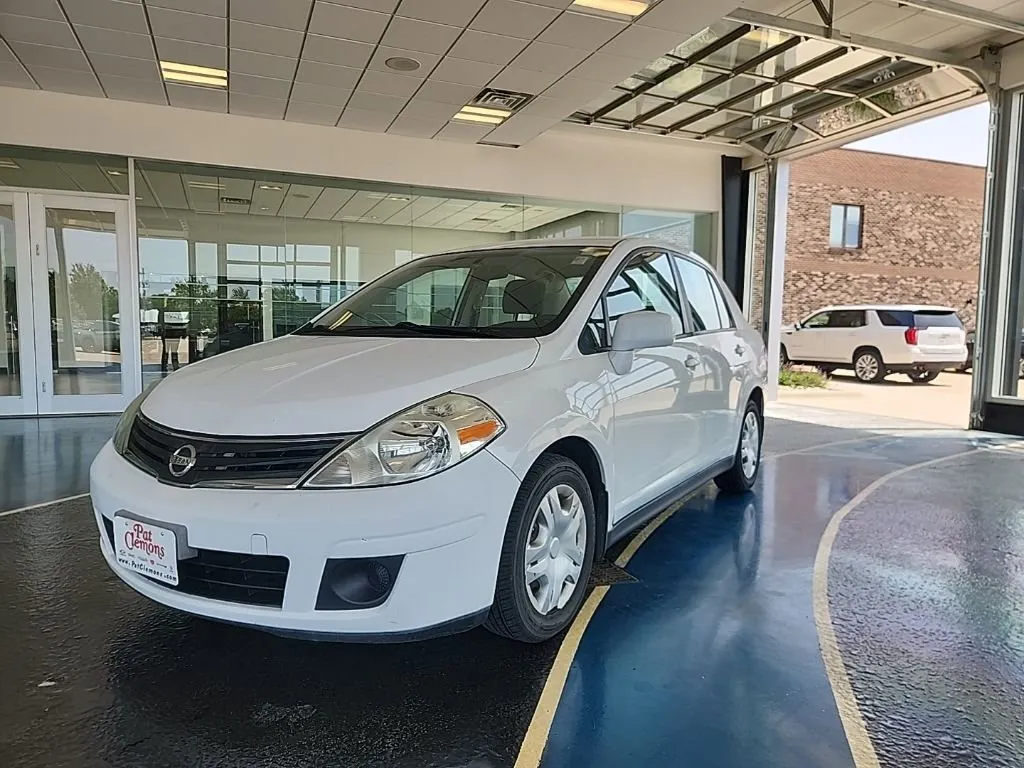 White 2010 Nissan Versa 1.8 S for sale in Boone, IA
