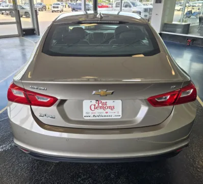 More photos of 2023 Chevrolet Malibu LT at Pat Clemons Inc., IA