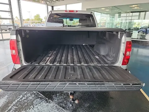 More photos of 2013 Chevrolet Silverado 1500 LT at Pat Clemons Inc., IA