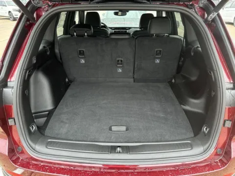 More photos of 2024 Jeep Grand Cherokee Altitude X at Pat Clemons Inc., IA