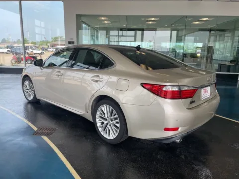 Another view of 2015 Lexus ES 350 for sale in Boone, IA at Pat Clemons Inc.