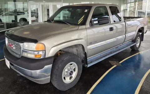 Gray 2001 GMC Sierra 2500HD SLE for sale in Boone, IA