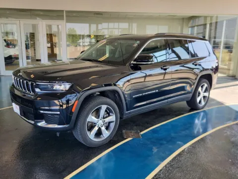 Black 2021 Jeep Grand Cherokee L Limited for sale in Boone, IA