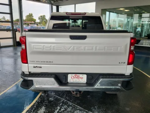 More photos of 2020 Chevrolet Silverado 1500 LTZ at Pat Clemons Inc., IA