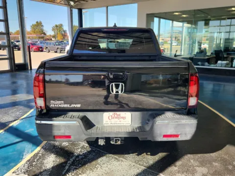 More photos of 2019 Honda Ridgeline Sport at Pat Clemons Inc., IA