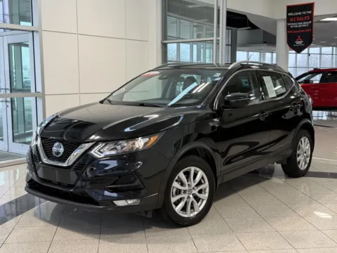 Black 2022 Nissan Rogue Sport SV for sale in Lincoln, NE