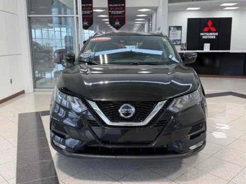 More photos of 2022 Nissan Rogue Sport SV at Clemons Mitsubishi, NE