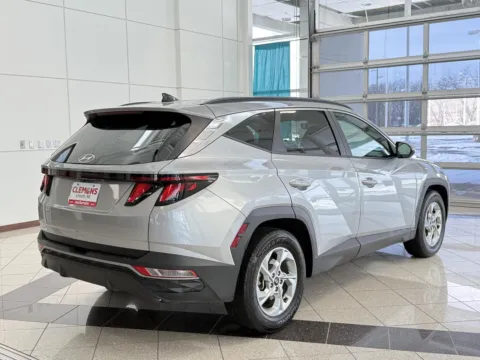 More photos of 2024 Hyundai Tucson SEL at Clemons Mitsubishi, NE