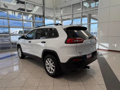 Another view of 2017 Jeep Cherokee Sport for sale in Lincoln, NE at Clemons Mitsubishi