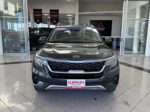 More photos of 2021 Kia Seltos S at Clemons Mitsubishi, NE