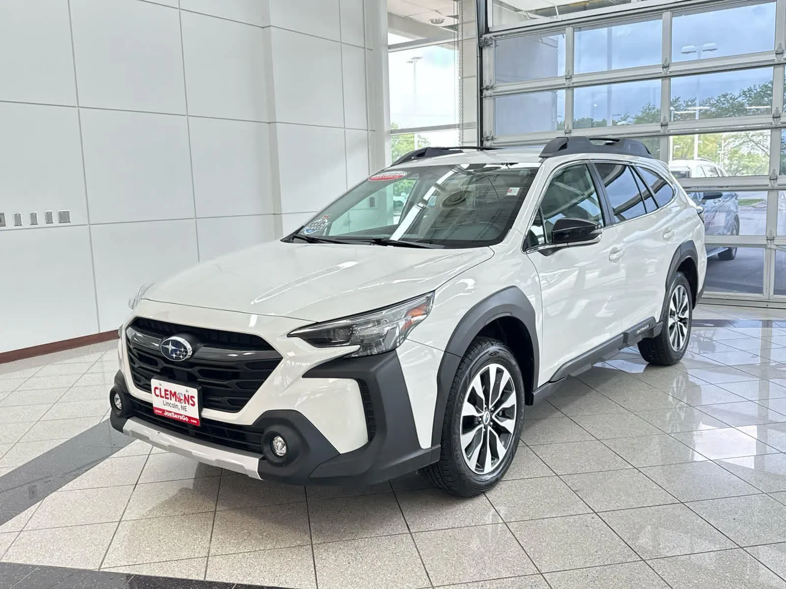White 2023 Subaru Outback Limited for sale in Lincoln, NE