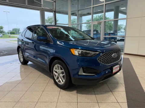 Photos of 2023 Ford Edge SEL for sale in Lincoln, NE at Clemons Mitsubishi