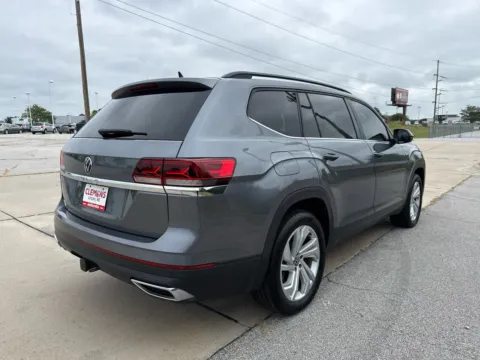 More photos of 2022 Volkswagen Atlas 3.6L V6 SE w/Technology at Clemons Mitsubishi, NE