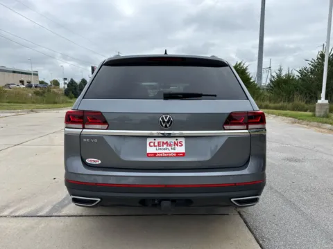More photos of 2022 Volkswagen Atlas 3.6L V6 SE w/Technology at Clemons Mitsubishi, NE