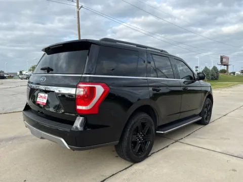 More photos of 2020 Ford Expedition XLT at Clemons Mitsubishi, NE