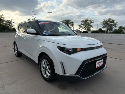 Another view of 2023 Kia Soul LX for sale in Lincoln, NE at Clemons Mitsubishi