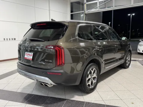 More photos of 2021 Kia Telluride EX at Clemons Mitsubishi, NE