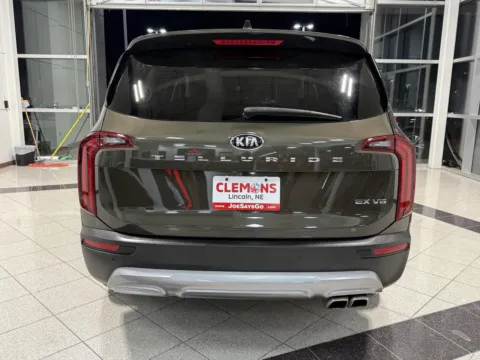 More photos of 2021 Kia Telluride EX at Clemons Mitsubishi, NE