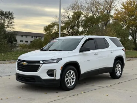 White 2022 Chevrolet Traverse LS for sale in Lincoln, NE