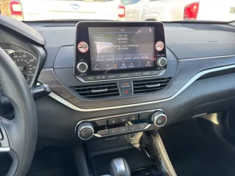 More photos of 2024 Nissan Altima 2.5 SV at Hi Lo Auto Sales - Frederick - 355, MD