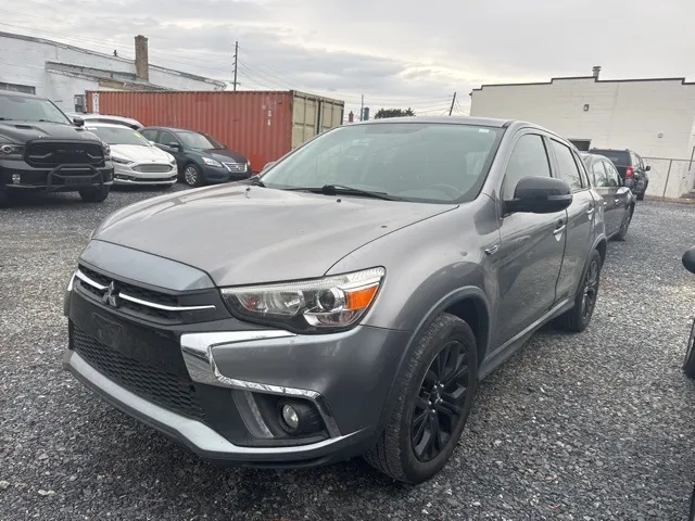 2018 Mitsubishi Outlander Sport LE's photo
