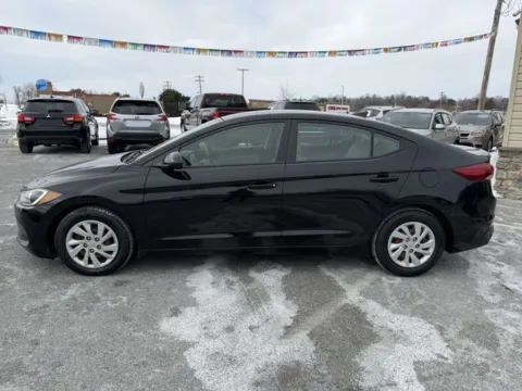 Photos of 2017 Hyundai Elantra SE for sale in Frederick, MD at Hi Lo Auto Sales - Frederick - 355